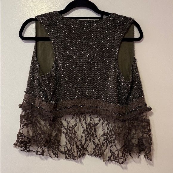 Miss Me Olive Lace Vest with Sequins Size Medium - Picture 6 of 6